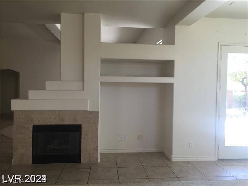 Las Vegas, NV 89130,6245 Hawthorn Woods AVE