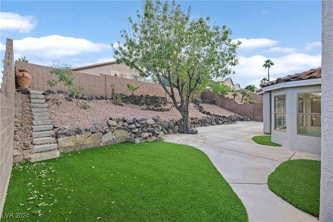 Henderson, NV 89012,270 Grand Olympia DR