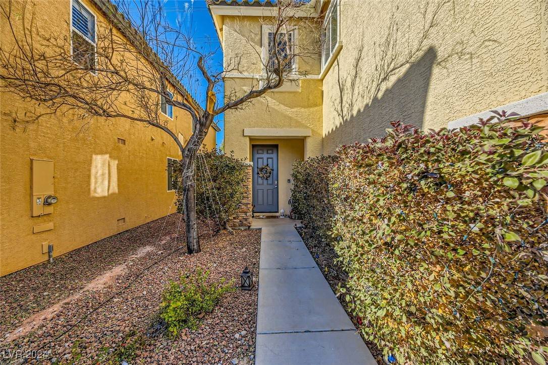 Las Vegas, NV 89166,7745 Donner Peak ST
