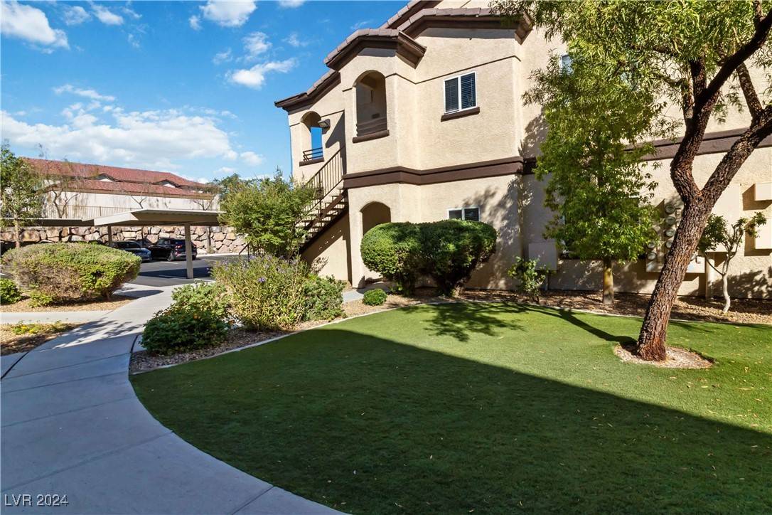Henderson, NV 89052,2291 W Horizon Ridge Pkwy #4121