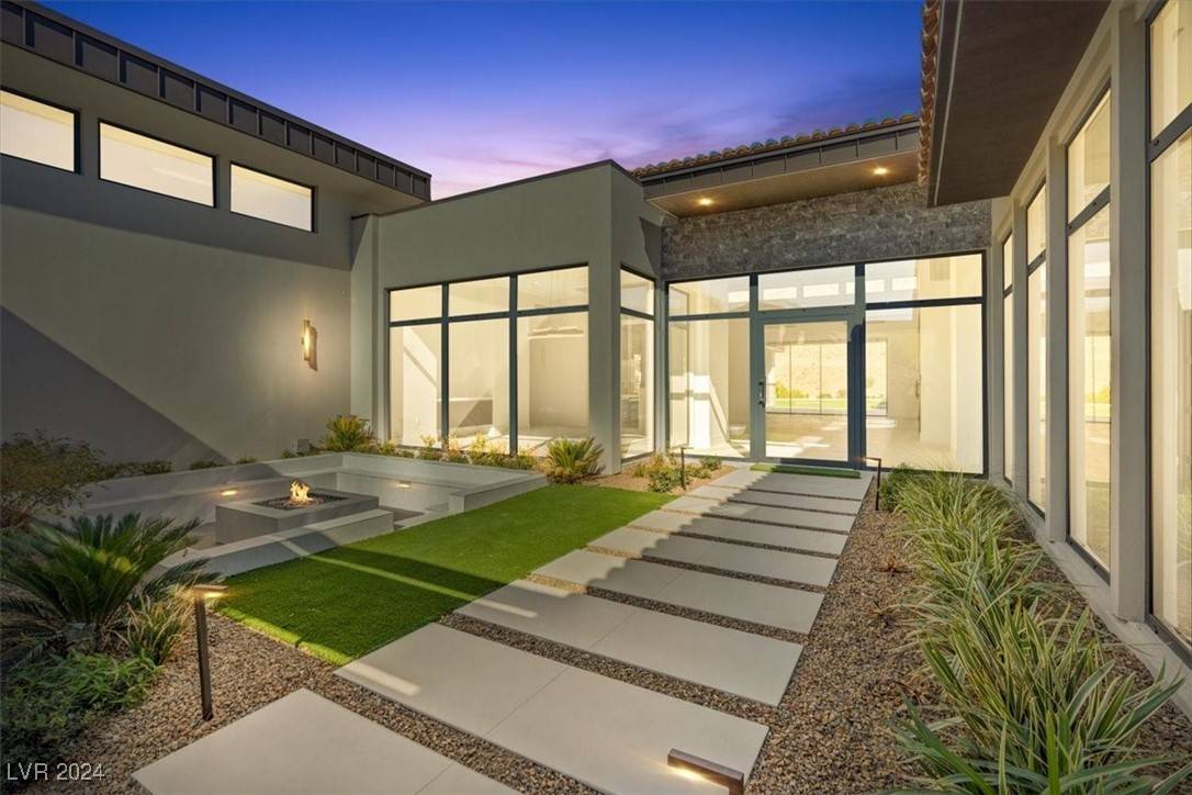 Las Vegas, NV 89141,1 Olympia Canyon WAY