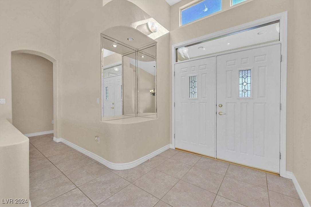 Las Vegas, NV 89134,10032 Hope Island DR