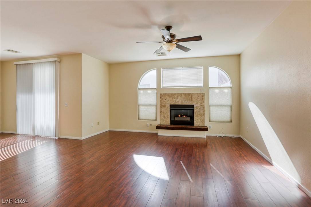 Las Vegas, NV 89147,8739 Villa Jeremiah LN
