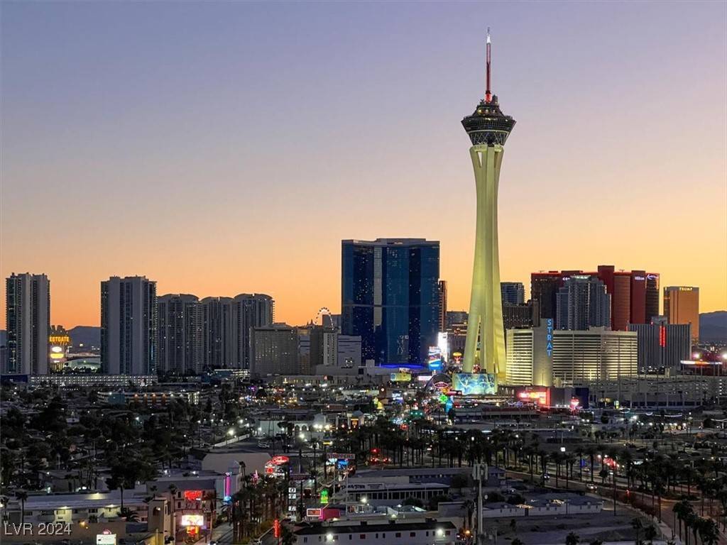 Las Vegas, NV 89101,900 Las Vegas BLVD #1408
