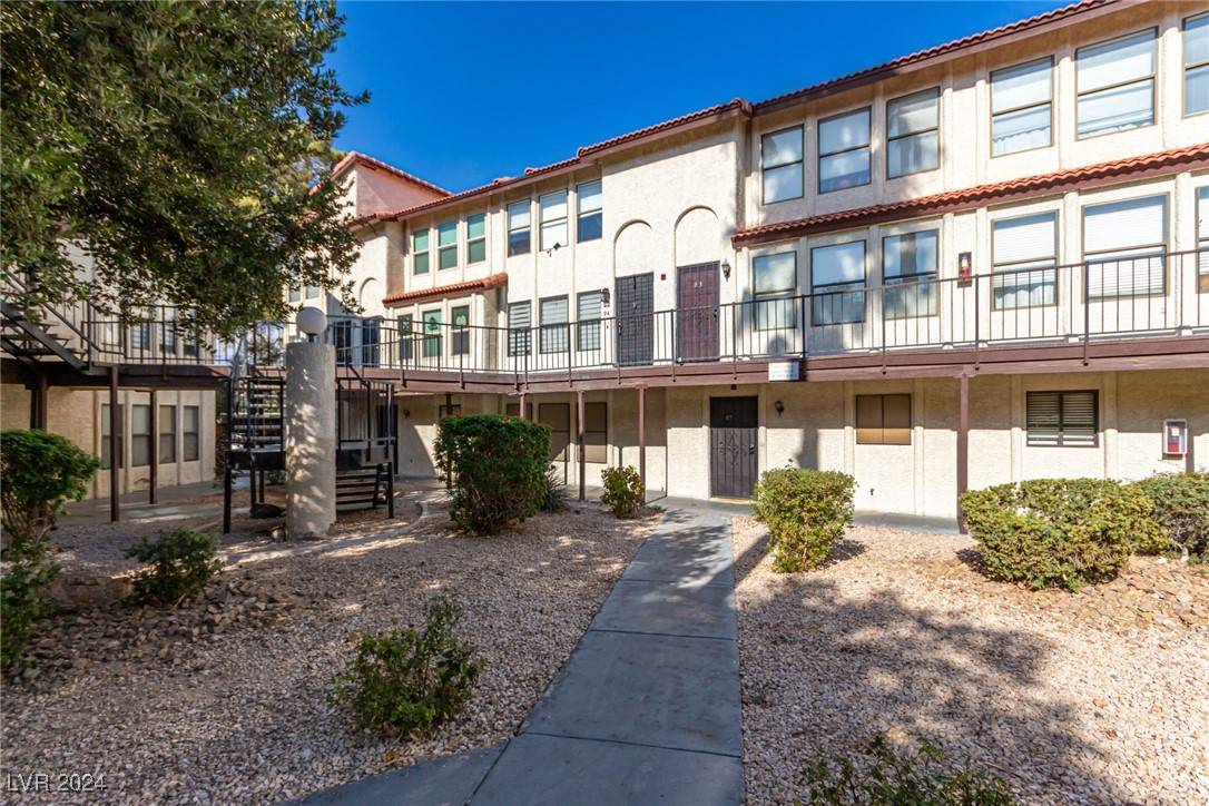 Las Vegas, NV 89169,2080 Karen AVE #94
