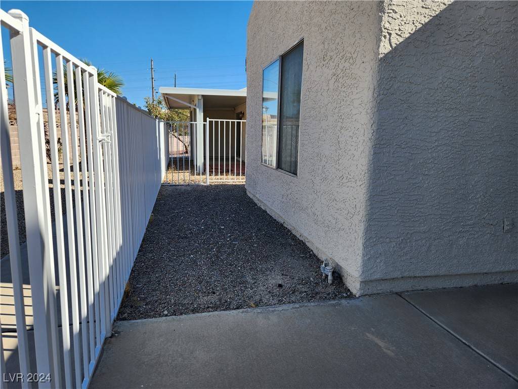 Laughlin, NV 89029,2106 Pebble Creek LN
