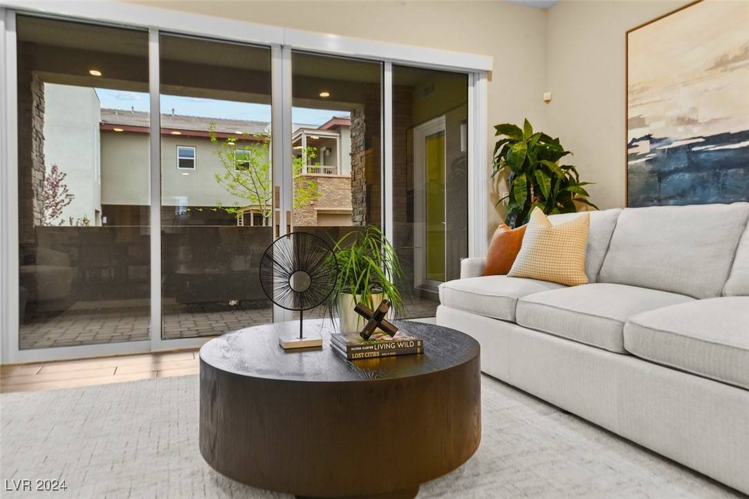Las Vegas, NV 89135,11280 Granite Ridge DR #1075