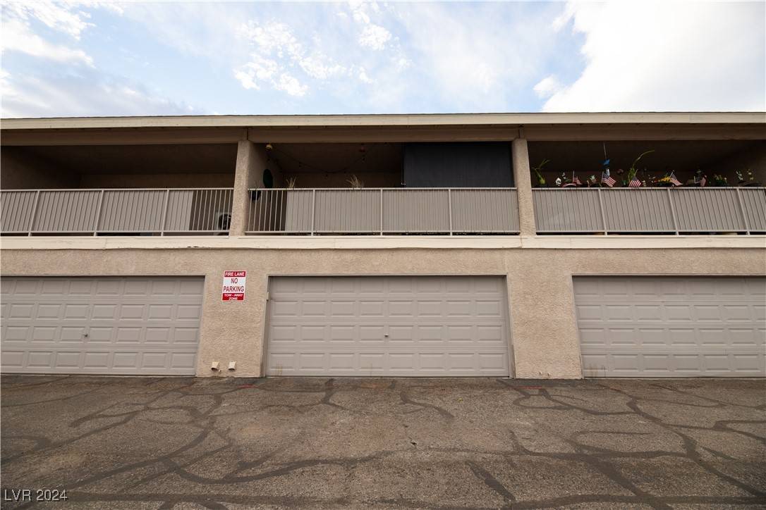 Las Vegas, NV 89107,100 S Crestline DR #62