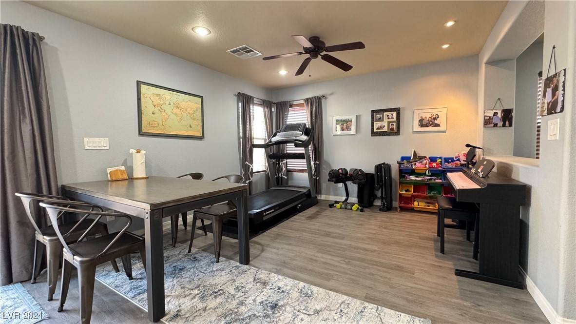 North Las Vegas, NV 89031,6024 Sierra Lakes ST