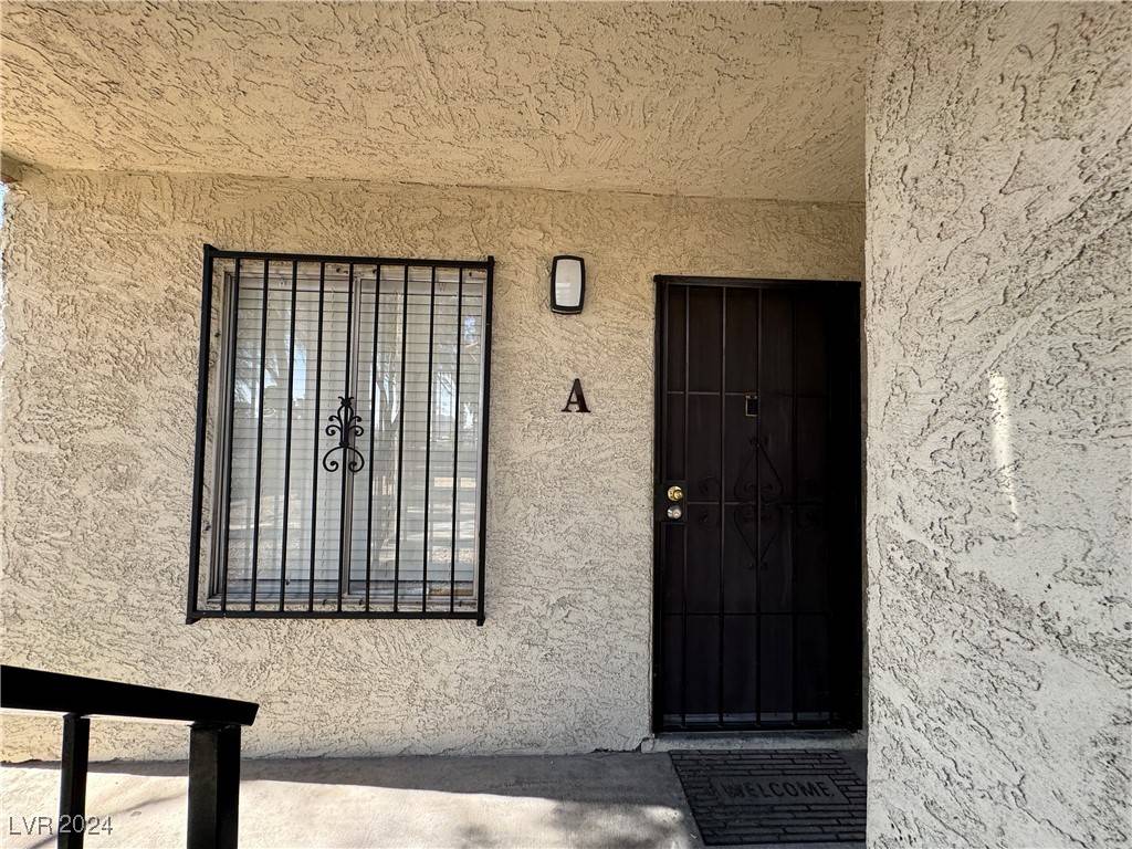 Las Vegas, NV 89102,4464 W Desert Inn RD #A
