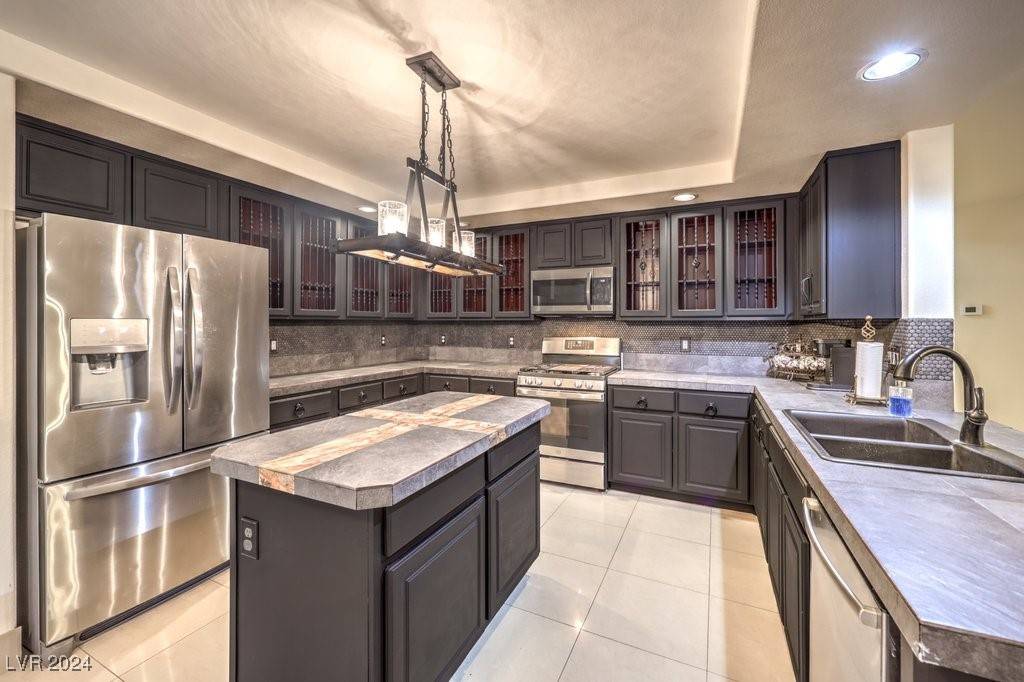 Las Vegas, NV 89183,527 Leap Frog AVE