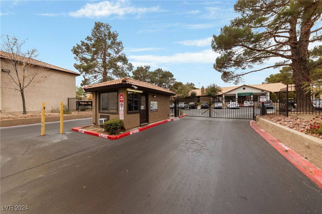 Las Vegas, NV 89108,2451 N Rainbow BLVD #1086
