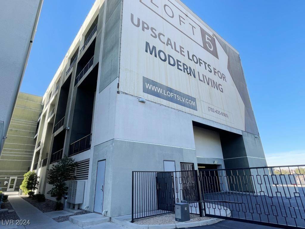 Las Vegas, NV 89123,2715 W Pebble RD #505