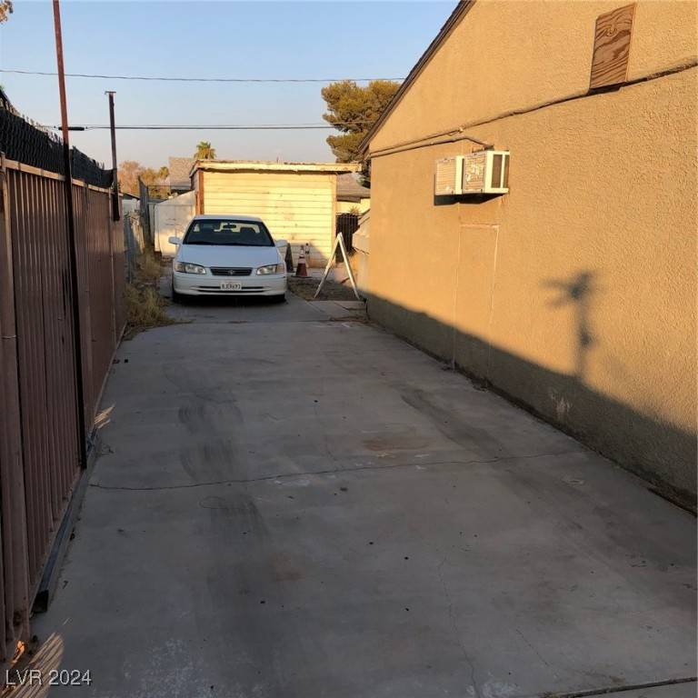 Las Vegas, NV 89104,1140 Laurel AVE