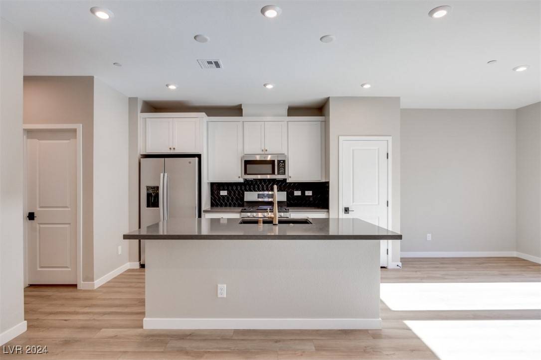 Las Vegas, NV 89141,4365 Sunburst Spring AVE