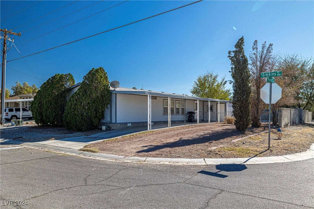 Pahrump, NV 89060,511 E Simkins RD