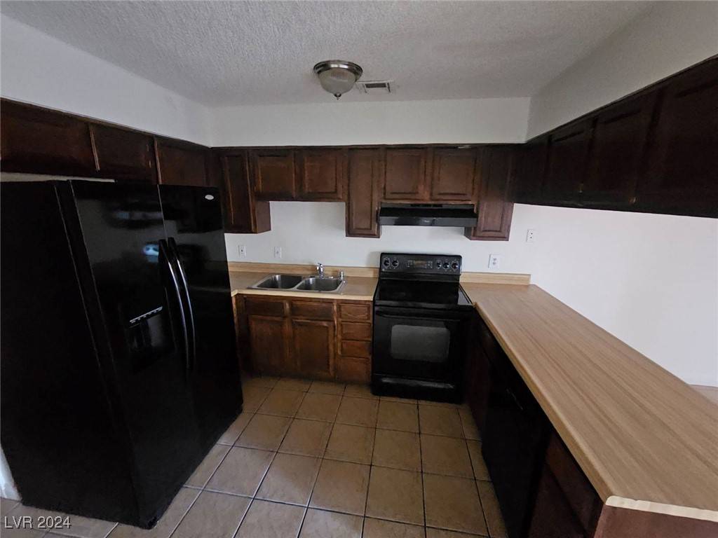 Las Vegas, NV 89156,6979 Issac AVE #1