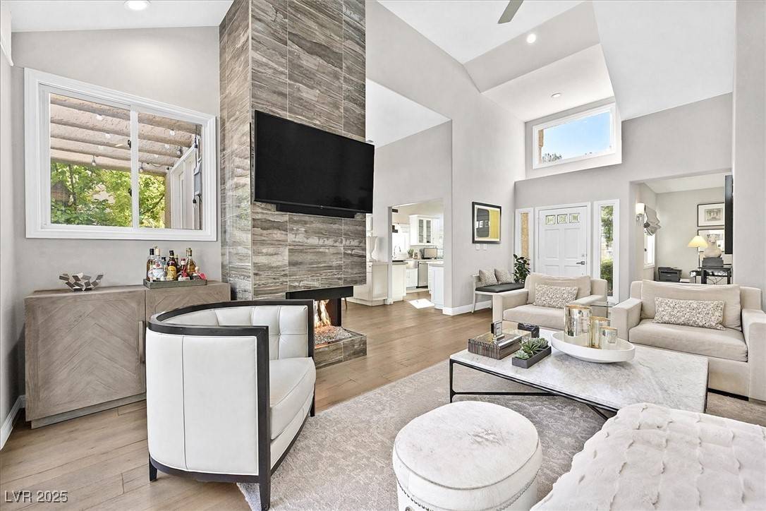 Las Vegas, NV 89113,5012 Shoal Creek CIR