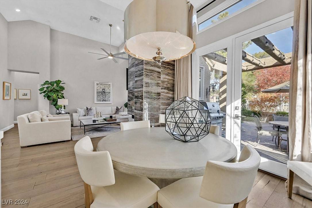Las Vegas, NV 89113,5012 Shoal Creek CIR