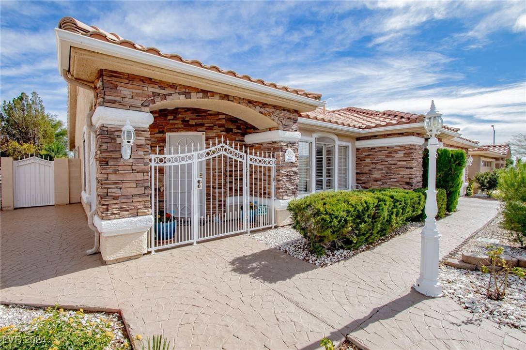 Las Vegas, NV 89147,3980 Equinox CT