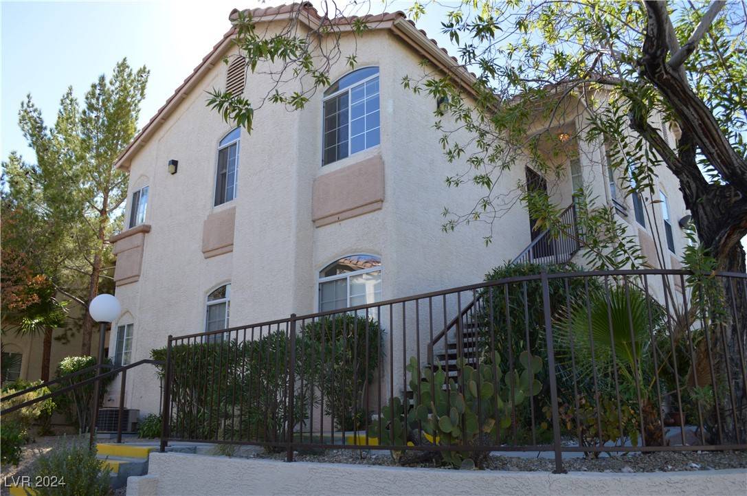 Las Vegas, NV 89128,1830 N Buffalo DR #2109