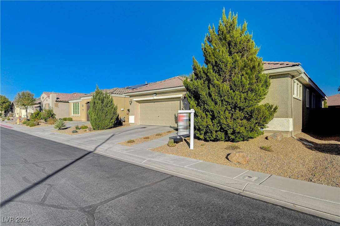 North Las Vegas, NV 89081,5762 Hannah Brook ST