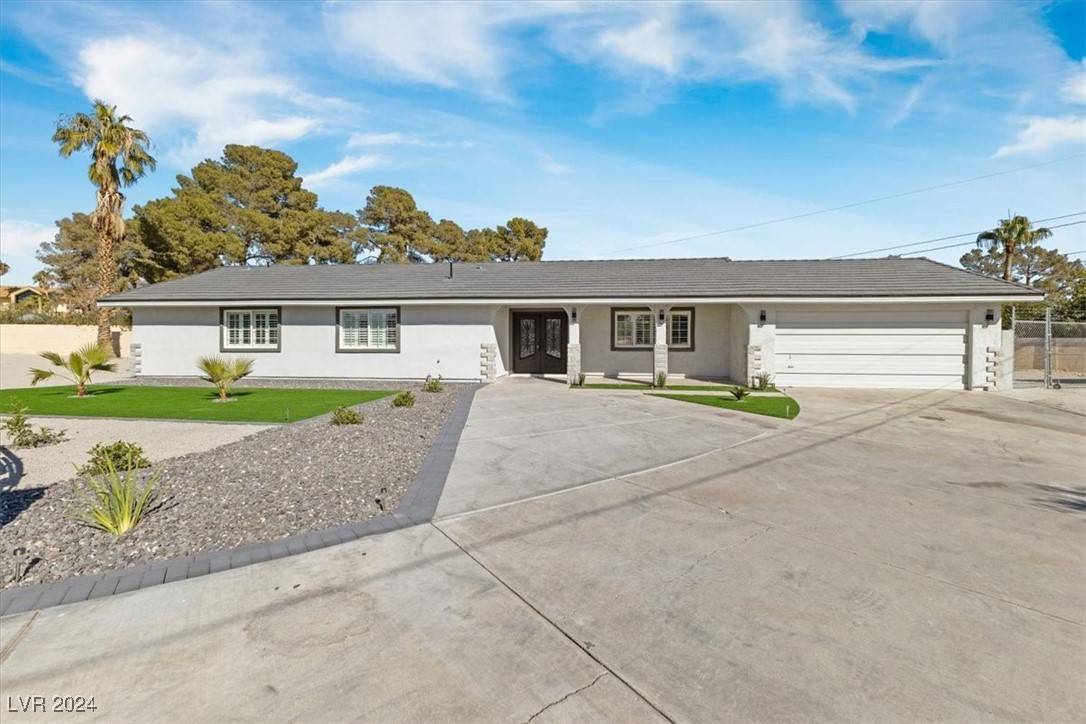 Las Vegas, NV 89146,6878 Palmyra AVE