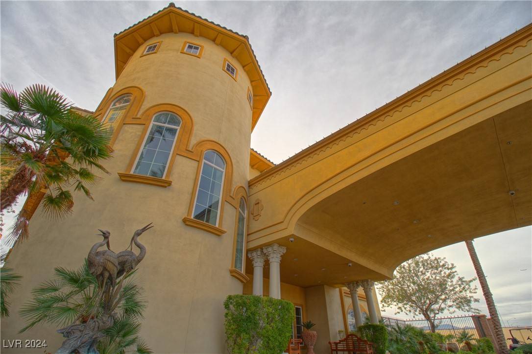Las Vegas, NV 89123,2405 W Serene AVE #517