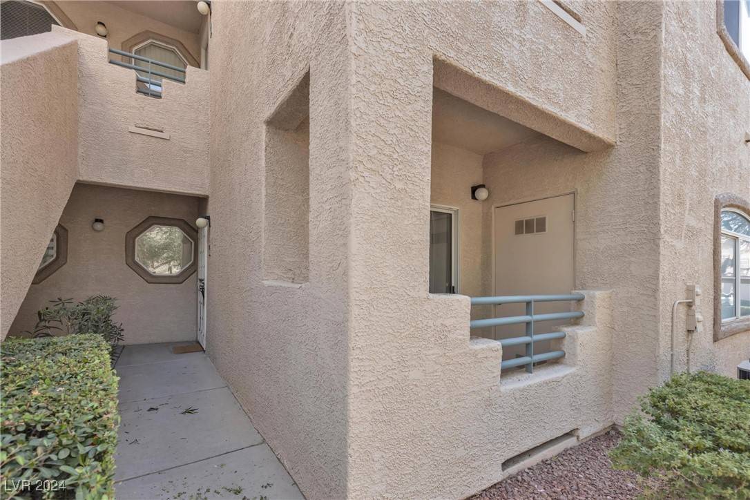 Las Vegas, NV 89103,5415 W Harmon AVE #1038