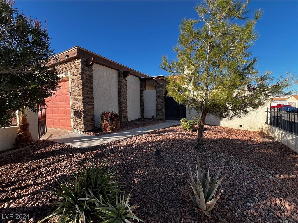 Las Vegas, NV 89145,8216 Willeta AVE