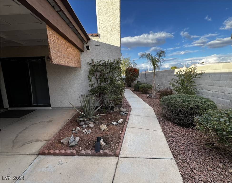 Las Vegas, NV 89145,8216 Willeta AVE