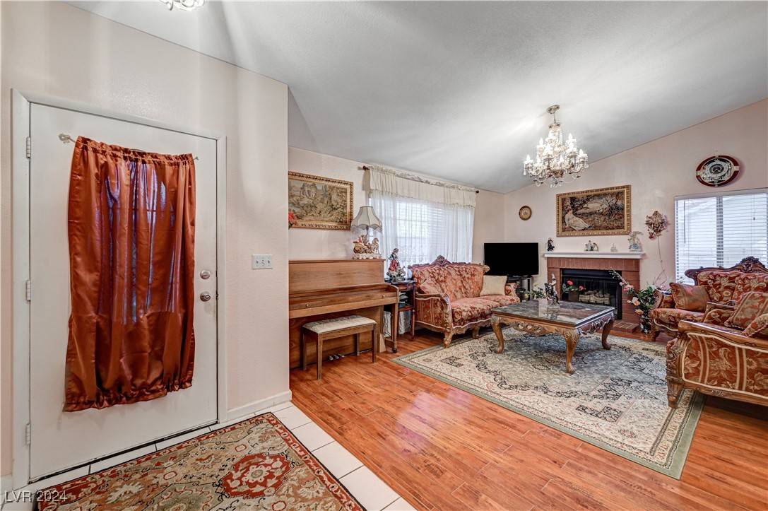 Las Vegas, NV 89123,571 Macbrey DR