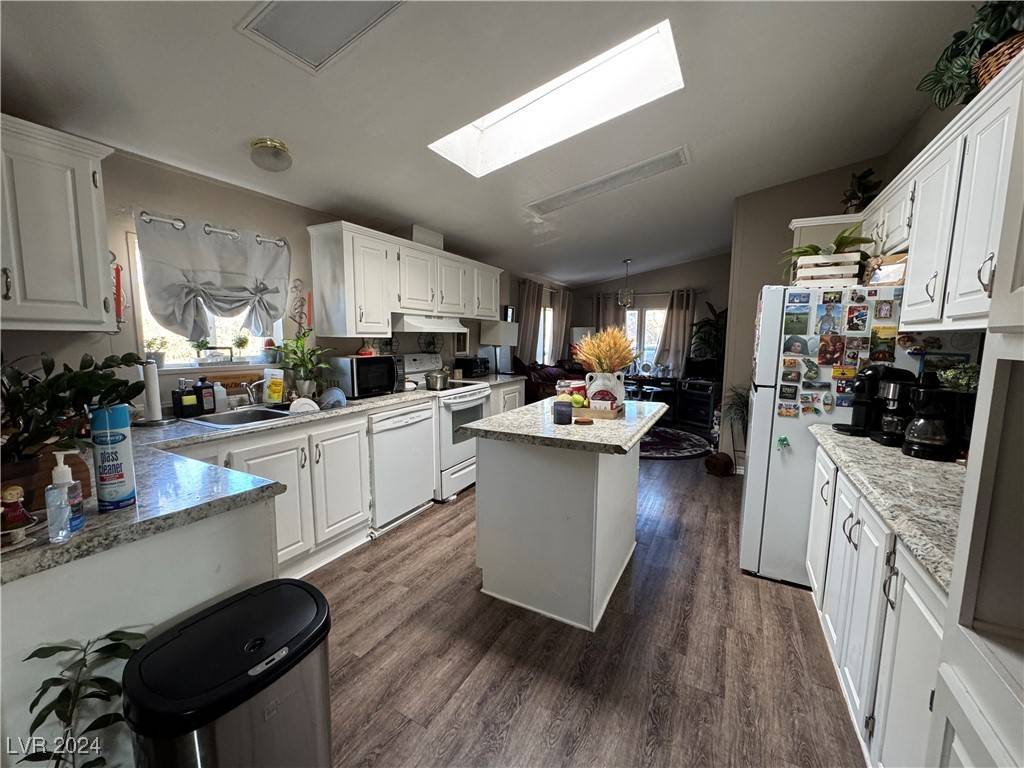 Pahrump, NV 89060,701 Kimberly AVE