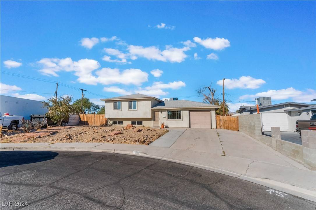Las Vegas, NV 89107,6120 Edgewood CIR