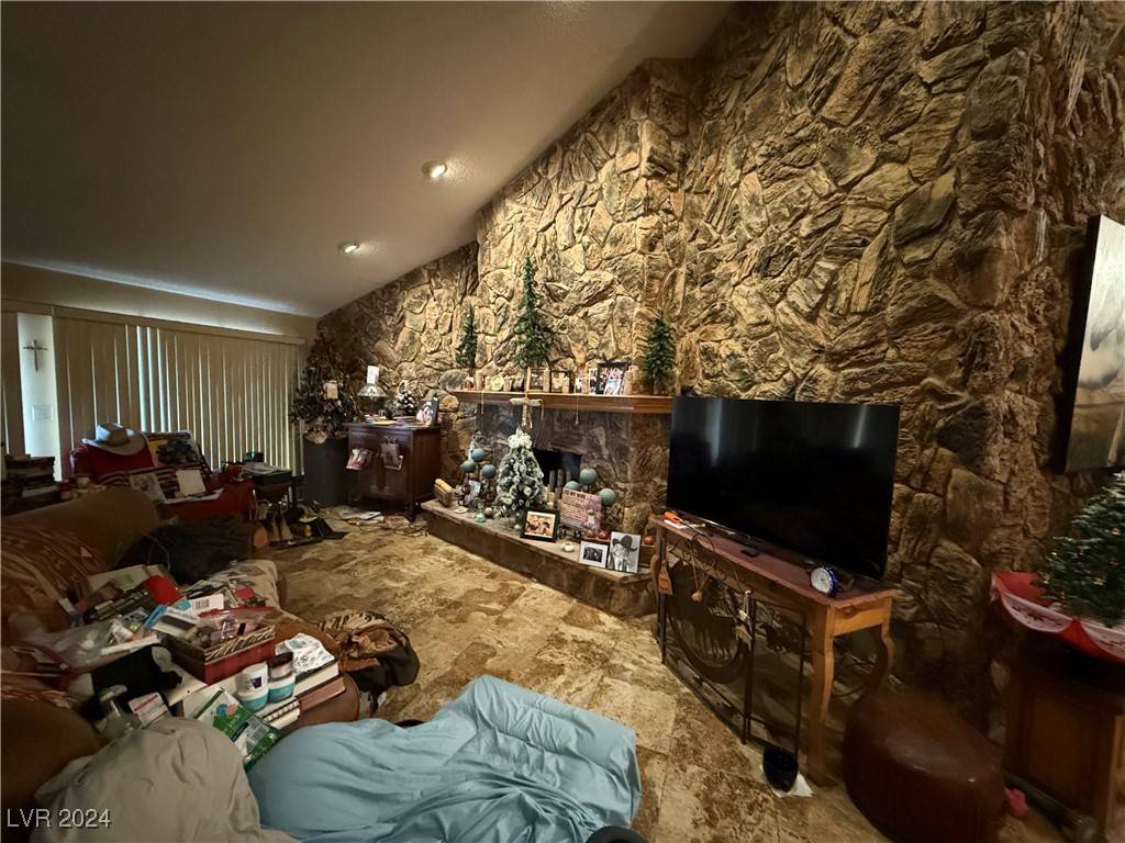 Overton, NV 89040,555 Cooper ST