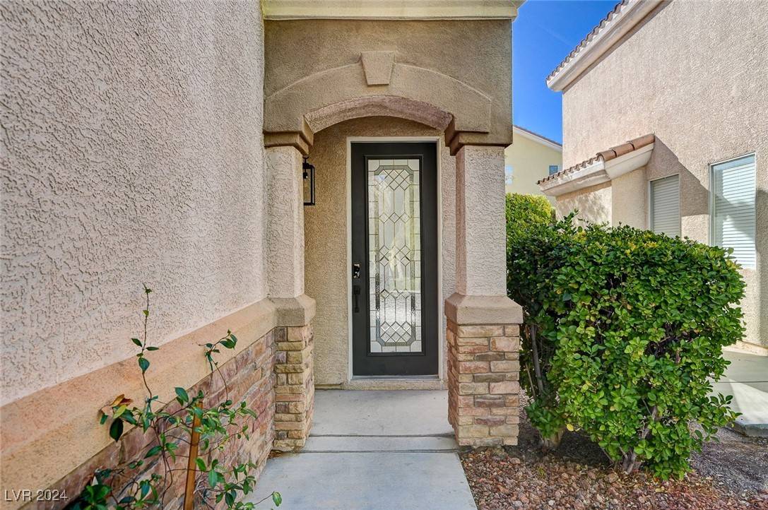 Las Vegas, NV 89148,205 Duck Hollow AVE
