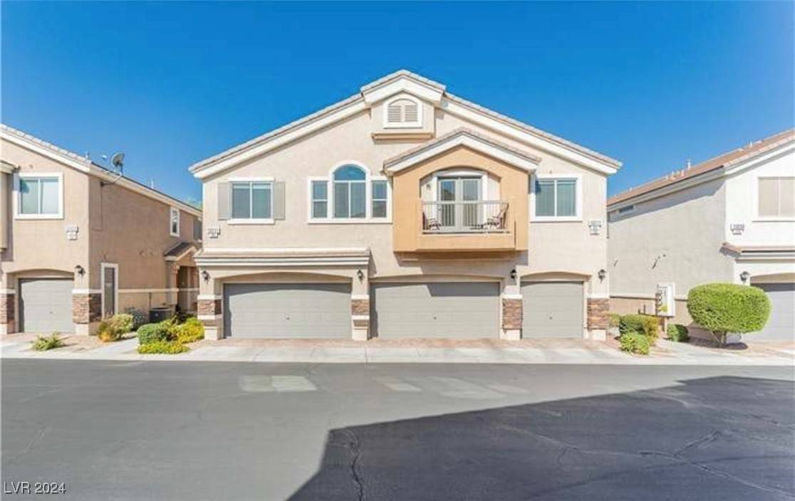Las Vegas, NV 89183,10111 Aspen Rose ST #101