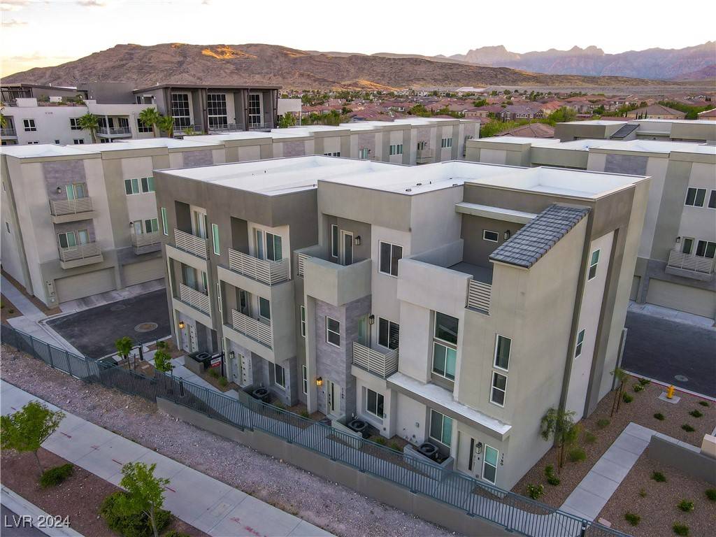 Las Vegas, NV 89135,1152 Prospering Creek ST #8