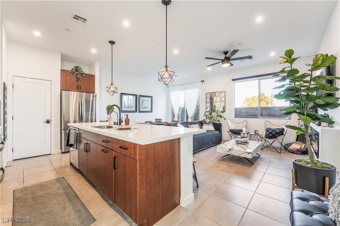 Henderson, NV 89044,3196 Lumassina WAY