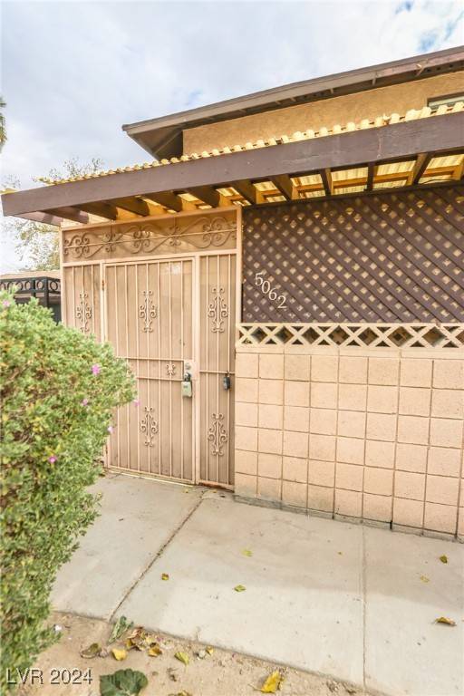 Las Vegas, NV 89142,5062 Village DR