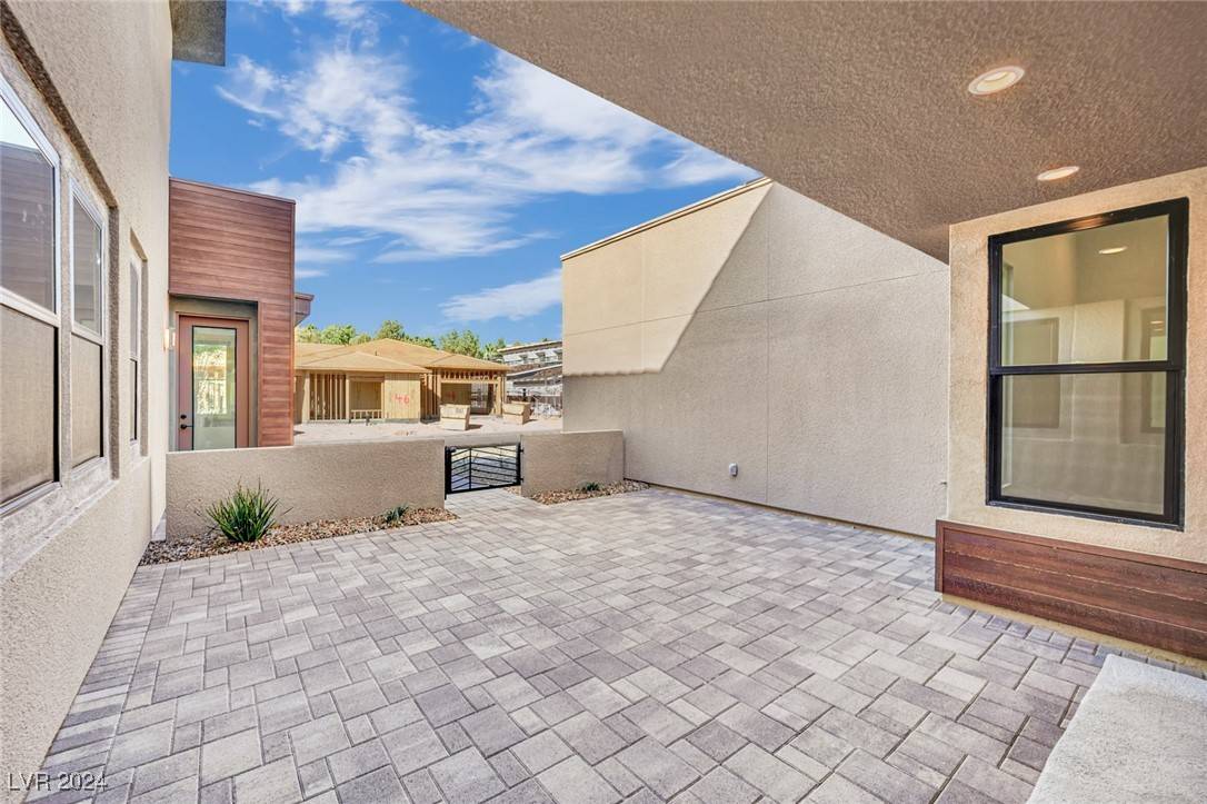 Las Vegas, NV 89135,10745 Horizon Ledge AVE