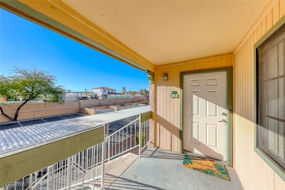 Las Vegas, NV 89118,5114 S Jones BLVD #203