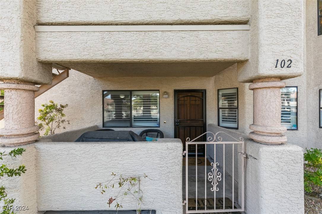 Las Vegas, NV 89128,1104 Falconhead LN #102