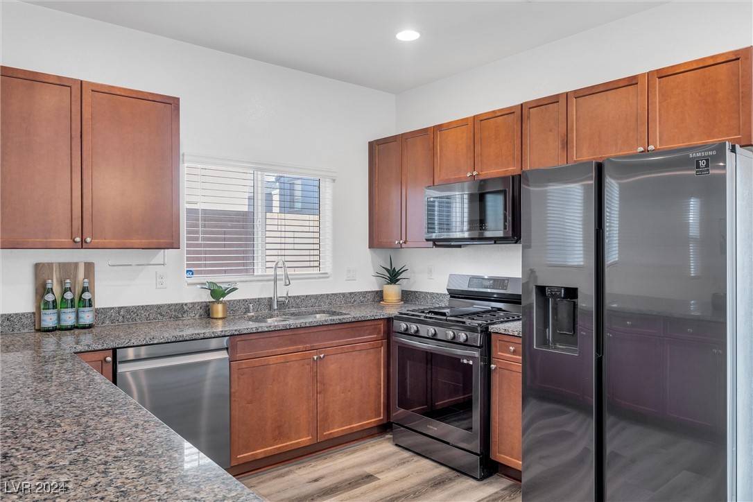 Las Vegas, NV 89122,5266 Sherwood Forest LN