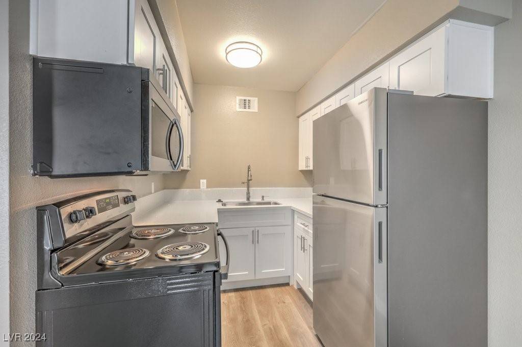 Las Vegas, NV 89107,301 Orland ST #18