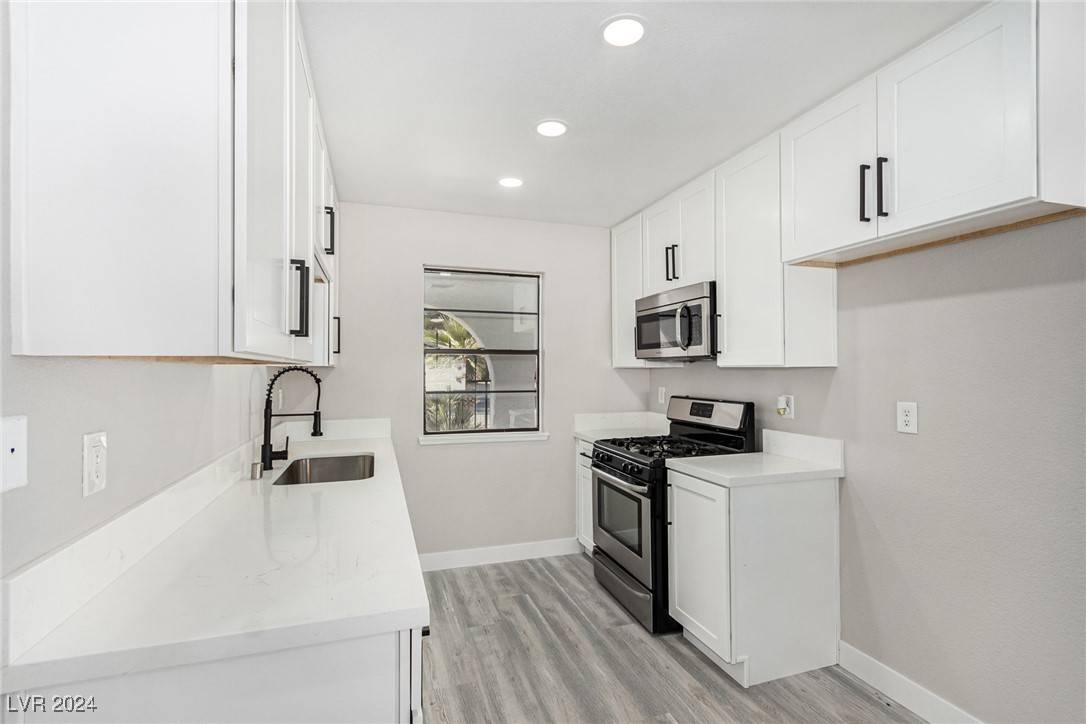 Henderson, NV 89014,3115 La Mesa DR