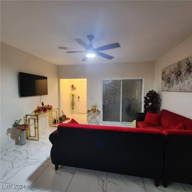Las Vegas, NV 89142,5655 E Sahara AVE #2015