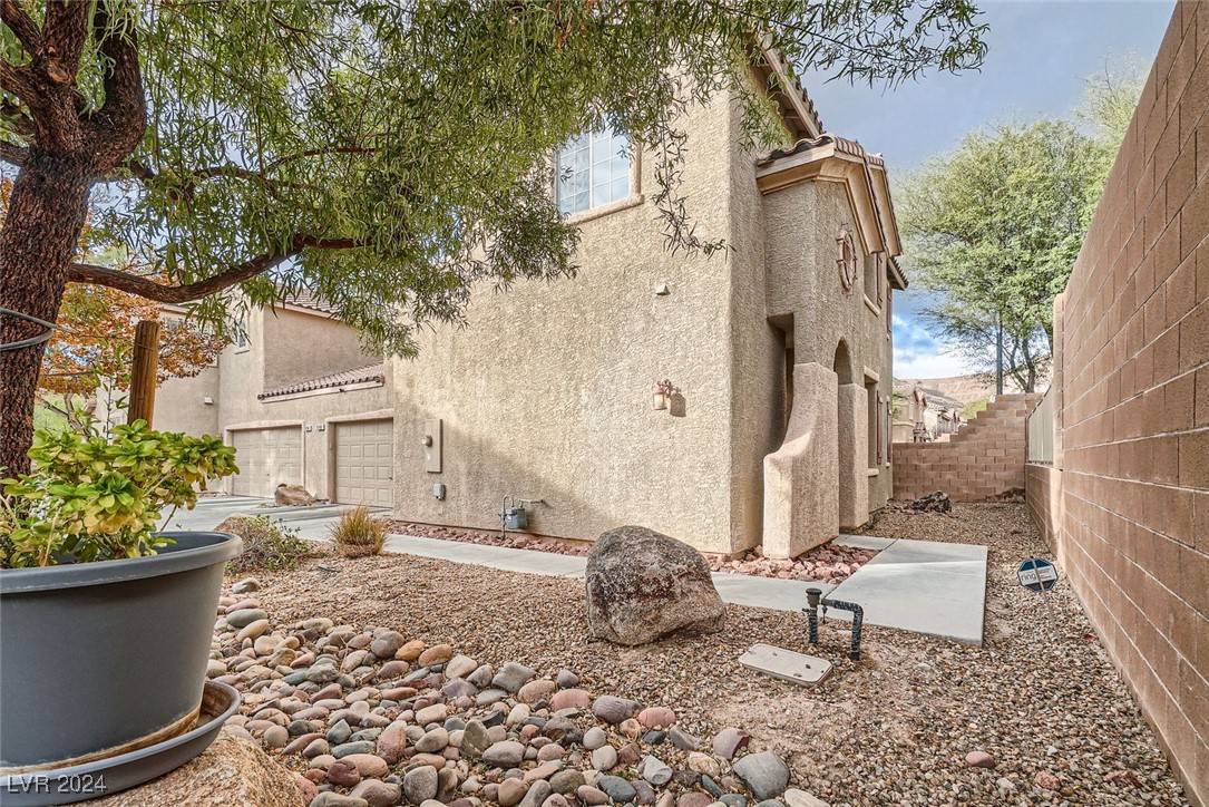 Las Vegas, NV 89148,9790 Overlook Ridge AVE