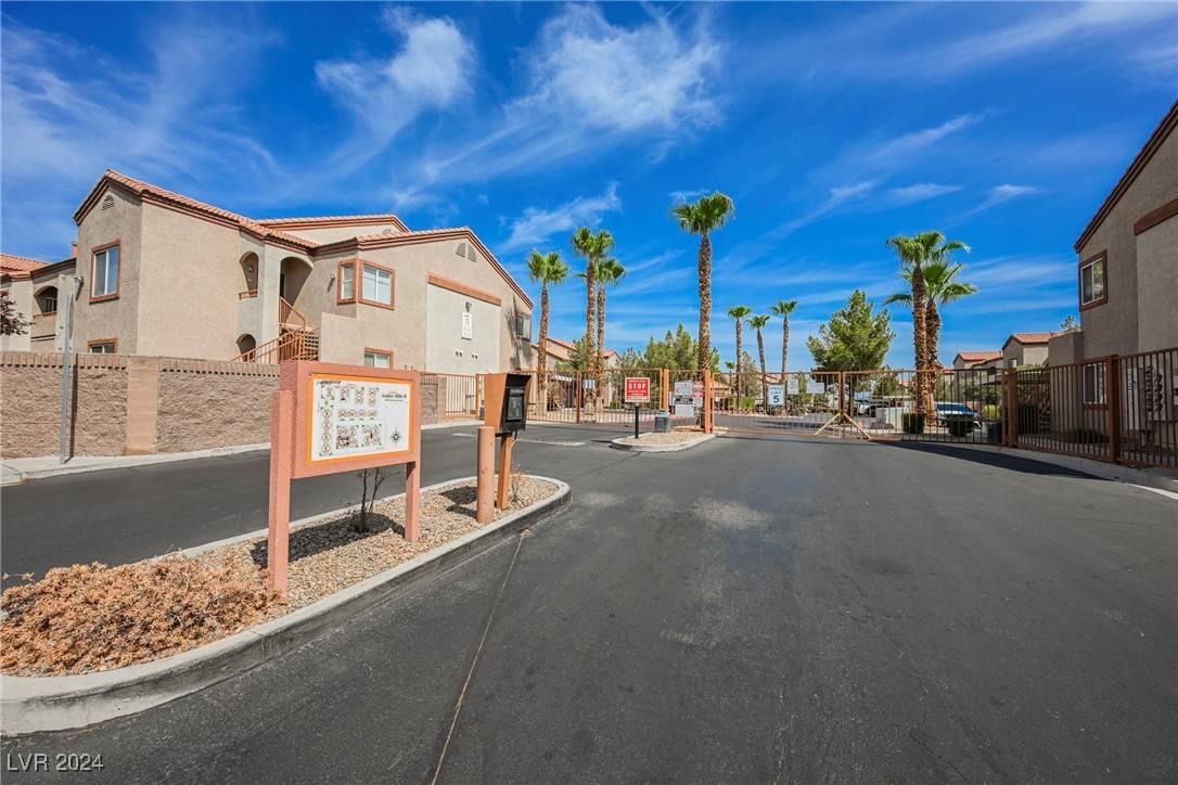Las Vegas, NV 89148,9580 W Reno AVE #233