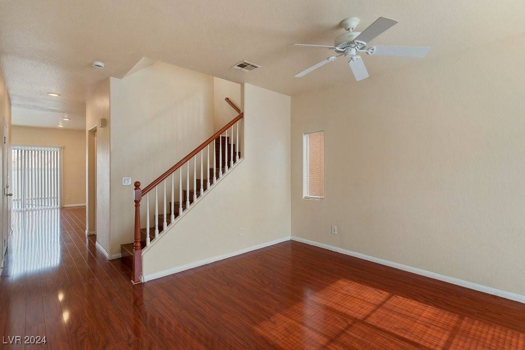 Las Vegas, NV 89139,6122 Walker Valley CT
